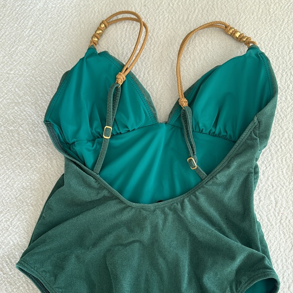 VIX Paige Claire One Piece, BRAND NEW, Size Medium, $298 - Picture 11 of 12